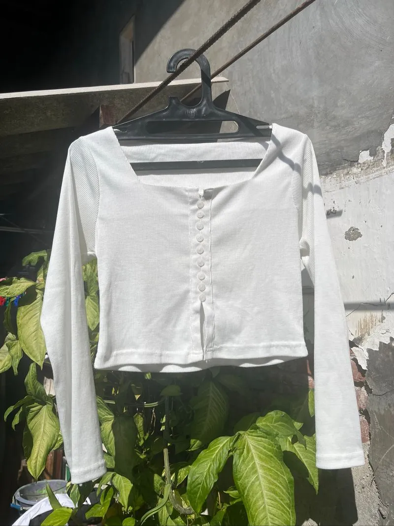 White Crop Top photo 1