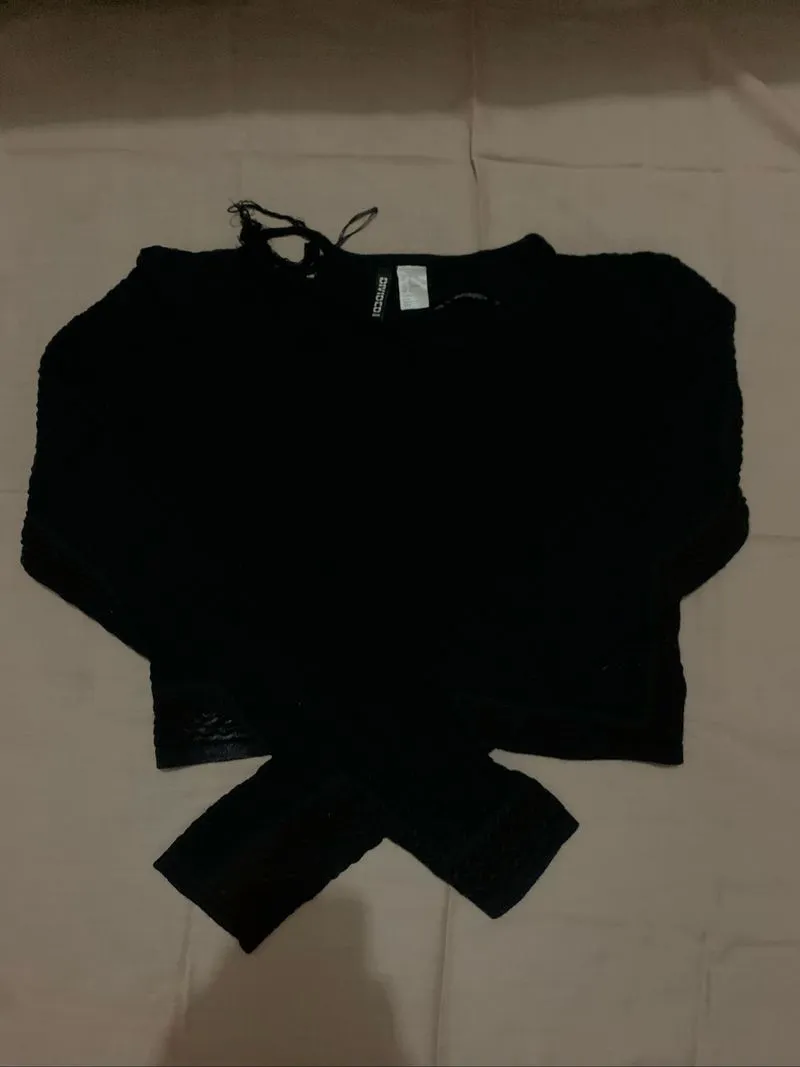 Knit long sleeve crop top photo 1