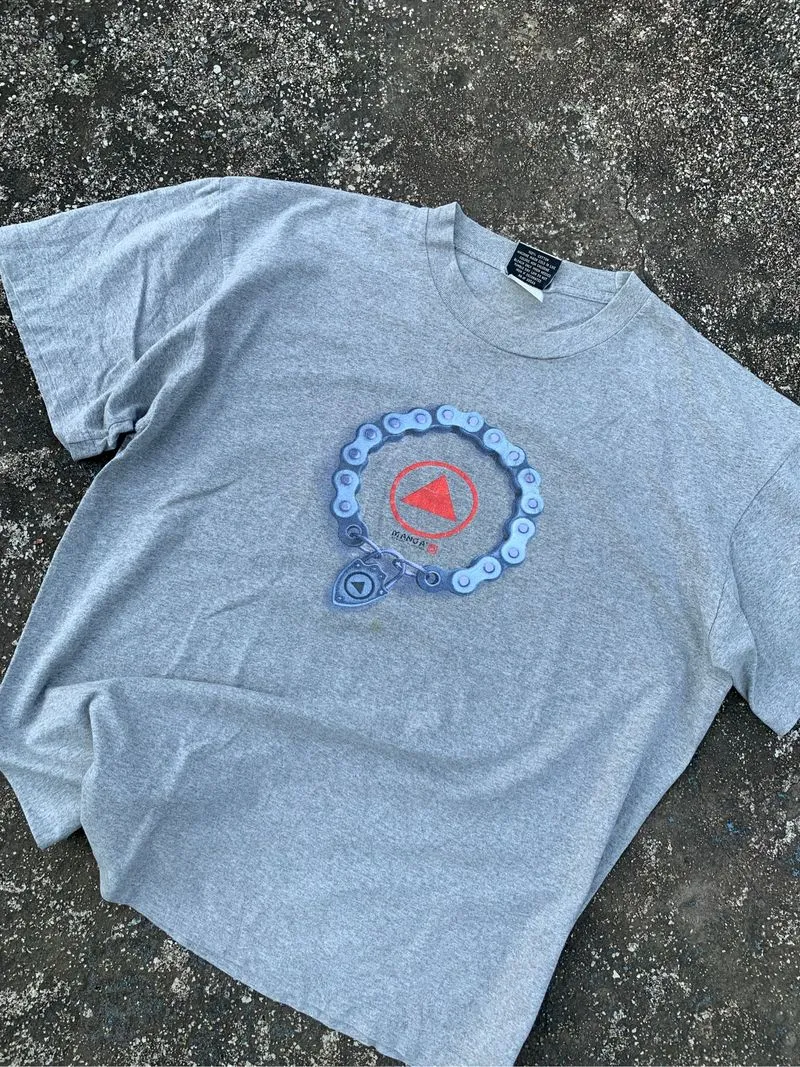 2000’s Manga Street Y2k tee photo 1