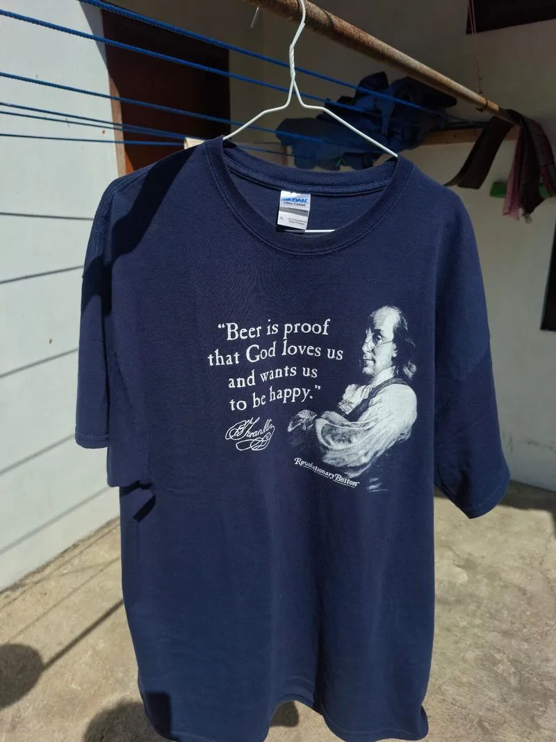 VINTAGE GILDAN QUOTES TEE photo 1