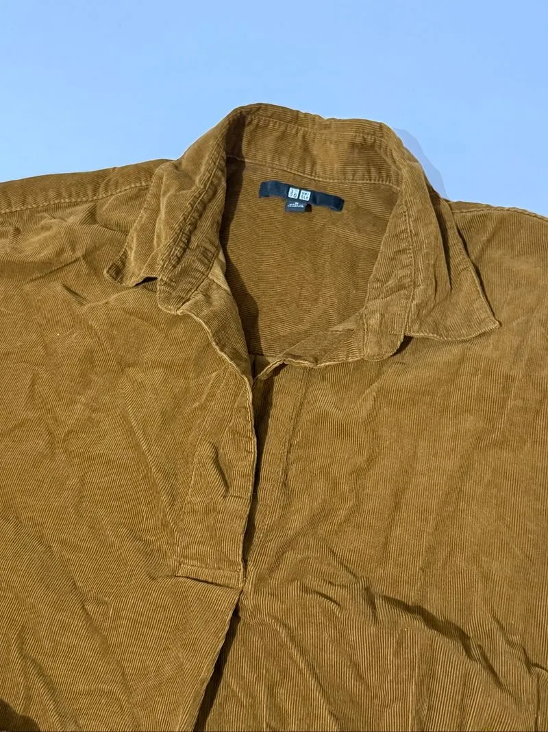 Uniqlo kemeja corduroy photo 1