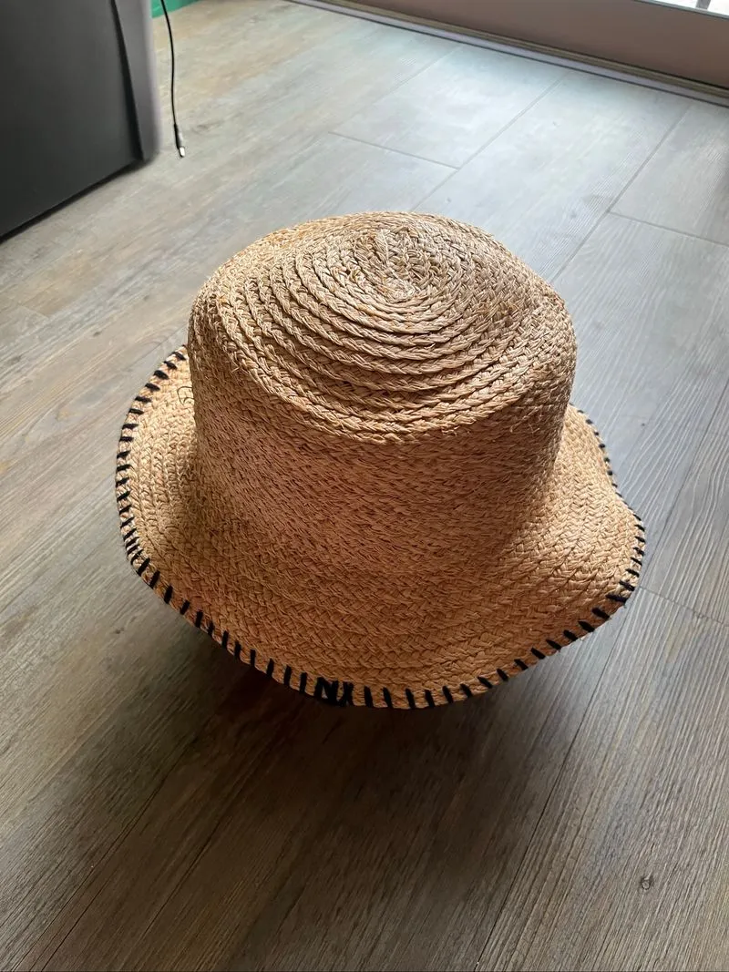 Topi Bucket Zara  photo 1