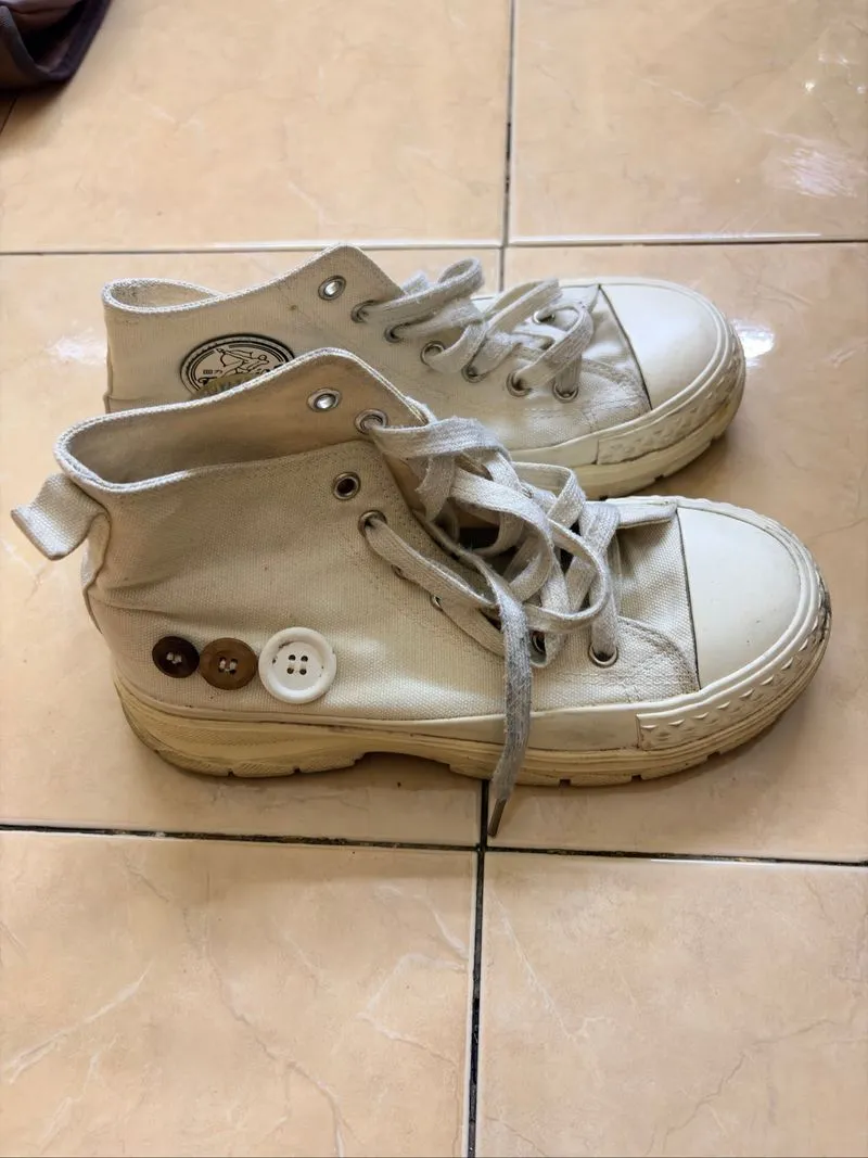 Sepatu sneakers impor china photo 1