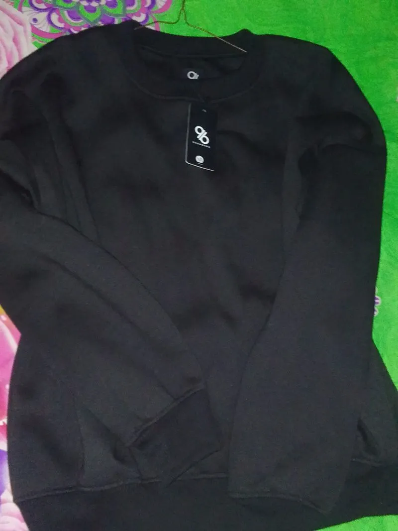 crewneck hitam photo 1