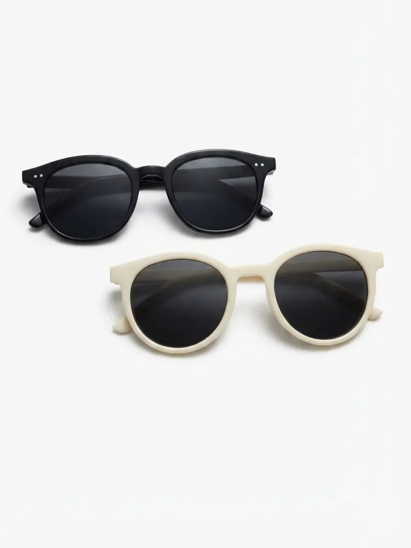 Kacamata Hitam & Frame Hitam Putih photo 1