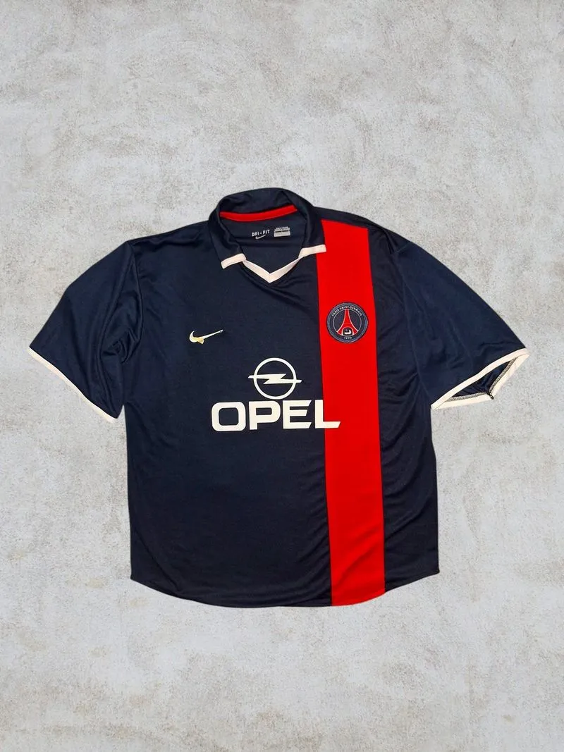 Paris Saint Germain 2001-2002 photo 1