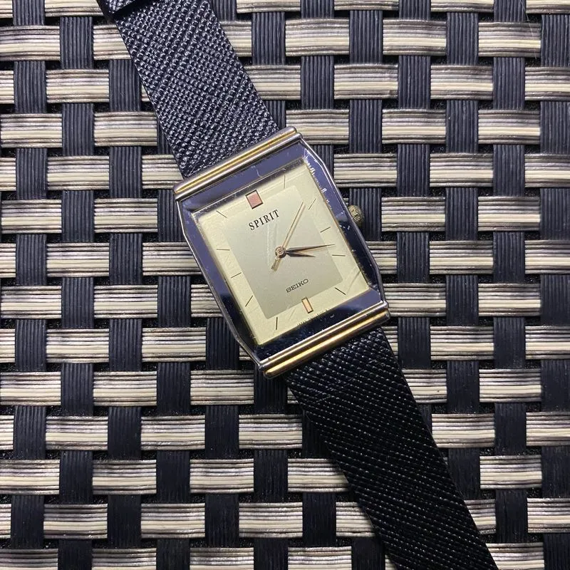 Jam tangan seiko spirit tank photo 1