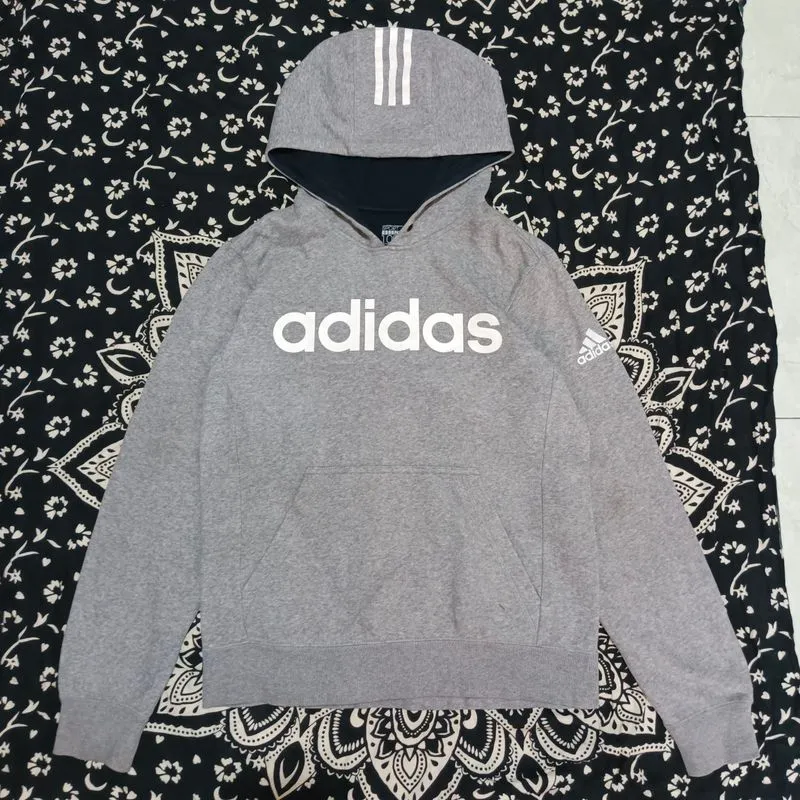 Adidas Essentials Hoodie photo 1