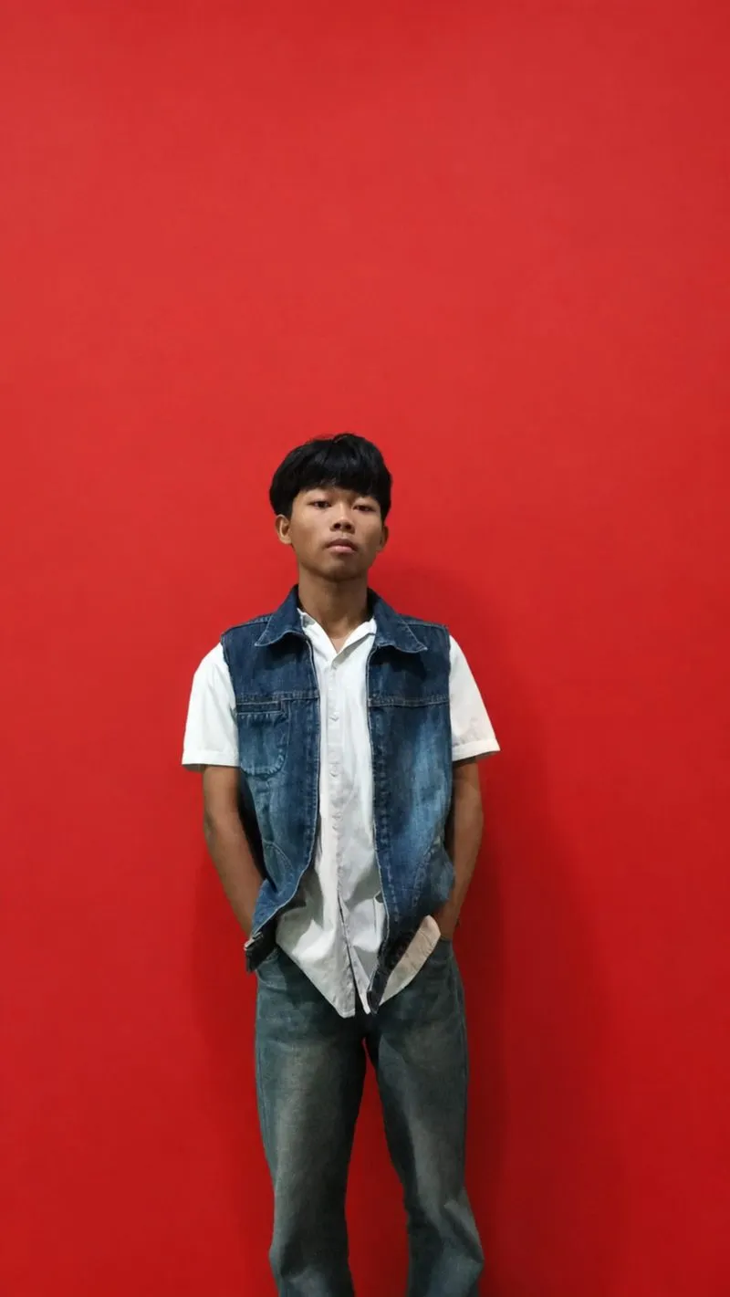 vest blue jeans photo 1