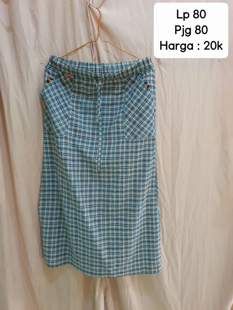 Rok kotak wanita photo 1