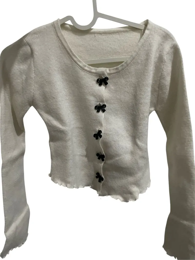 Bow cardigan photo 1