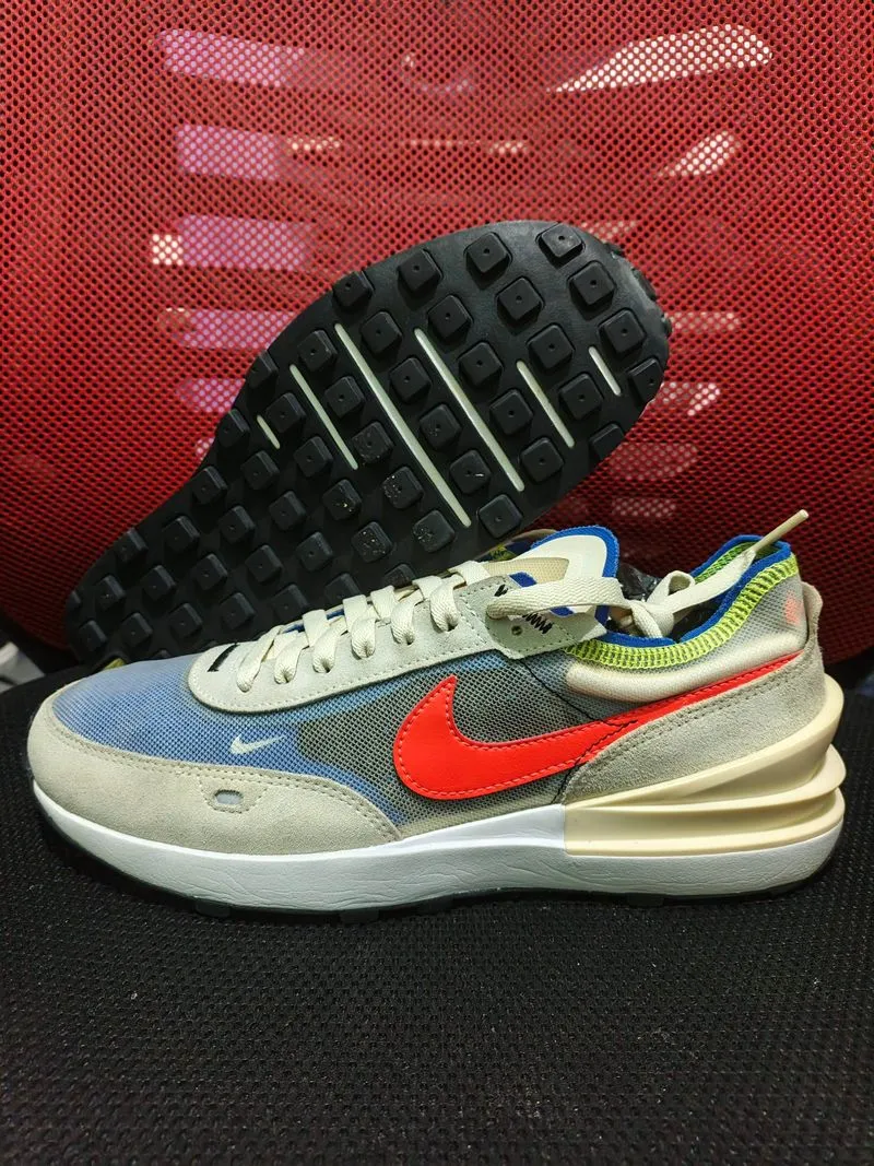 Nike Waffle One Coconut Milk Crimson Royal
Original photo 1