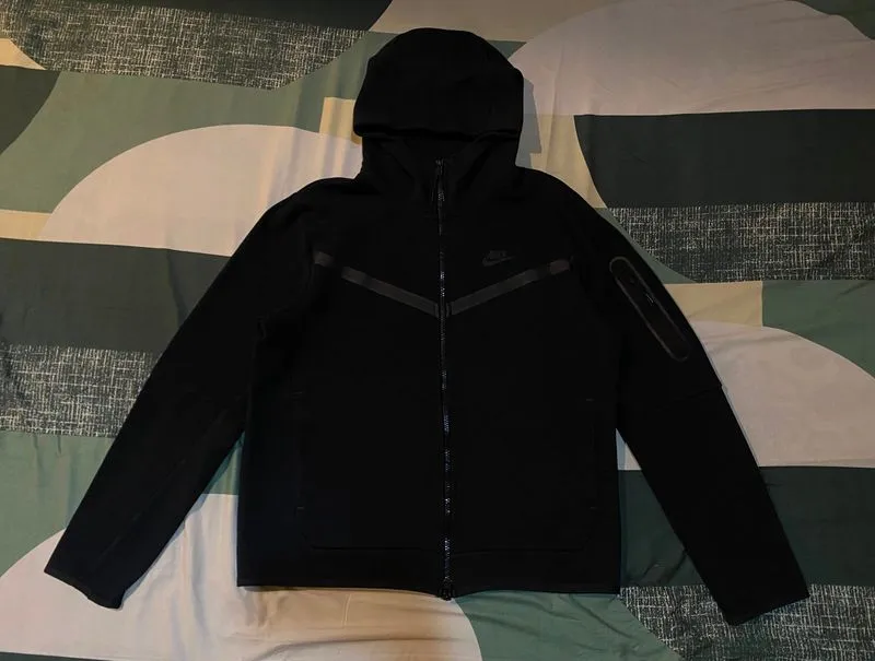 Nike Tech Saku Samping Original  photo 1