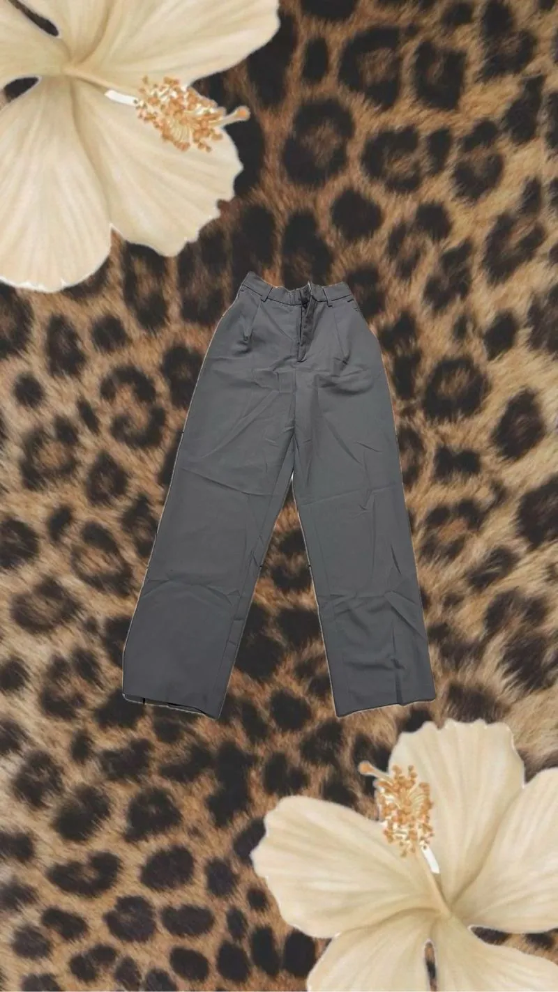 pants photo 1