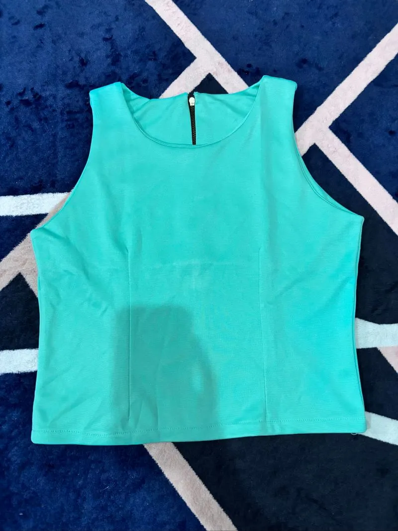 basic blouse sleeveles top and short  photo 1