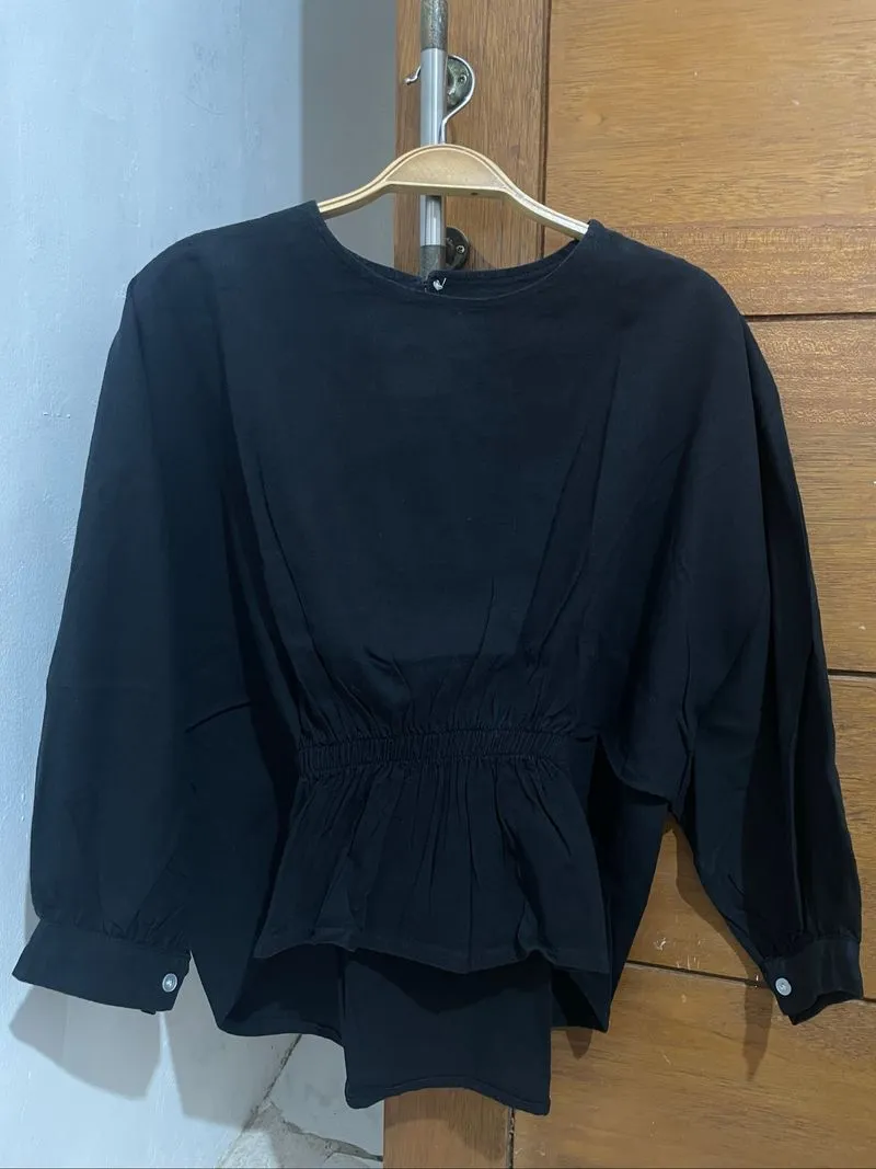 Blouse Round Neck photo 1