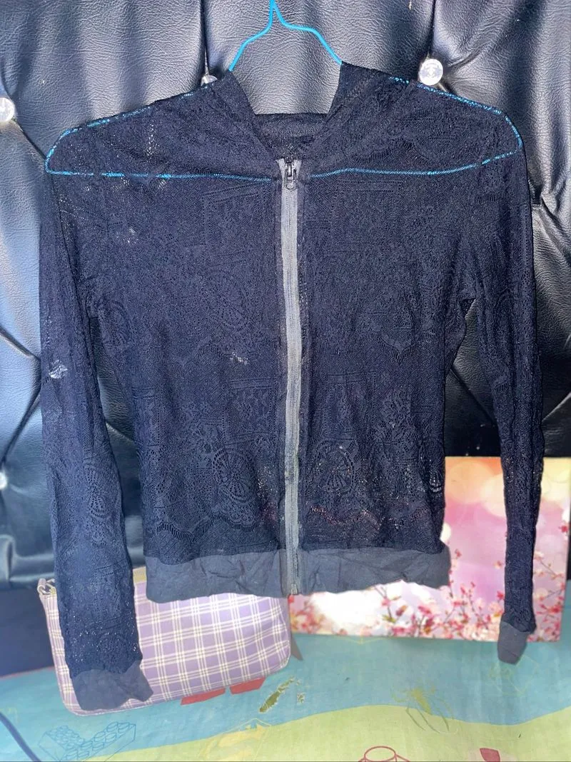 Jaket Hoodie Transparan Bahan Brukat Lace Hitam Wanita photo 1