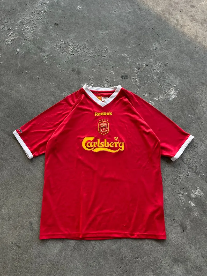 Liverpool jersey 2001 home vintage photo 1