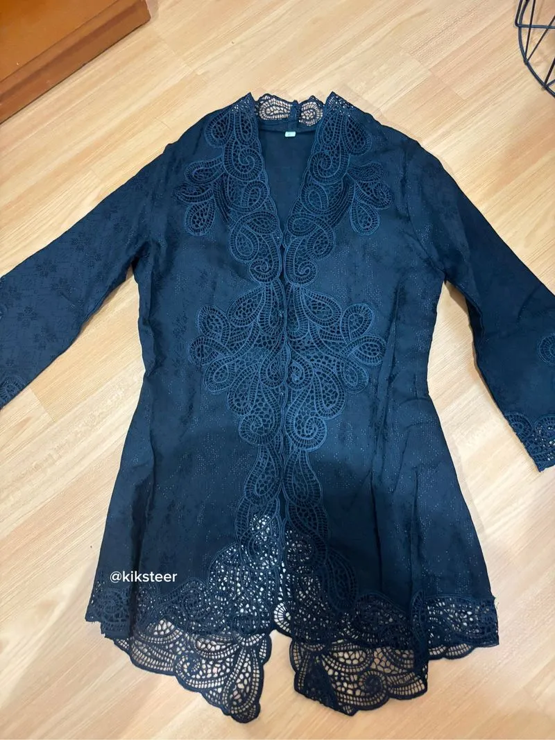 Kebaya Encim Lengan 3/4 Bordir Wanita Hitam photo 1