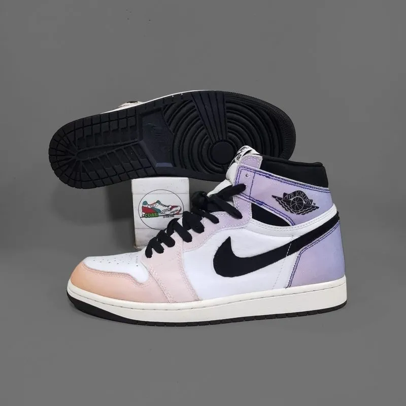 Sepatu Nike Air Jordan 1 Retro High OG 'Skyline' photo 1