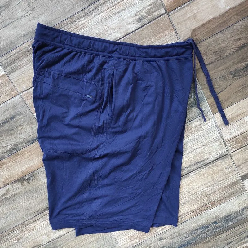 Celana pendek Uniqlo U photo 1