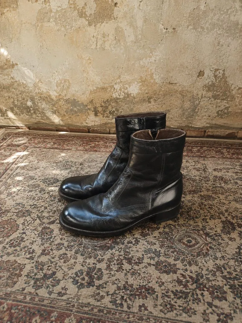  Grunge Florsheim Chelsea boots size 39 MURAH!!!! photo 1