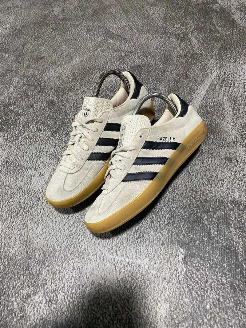 Adidas gazelle indoor cream white gum photo 1