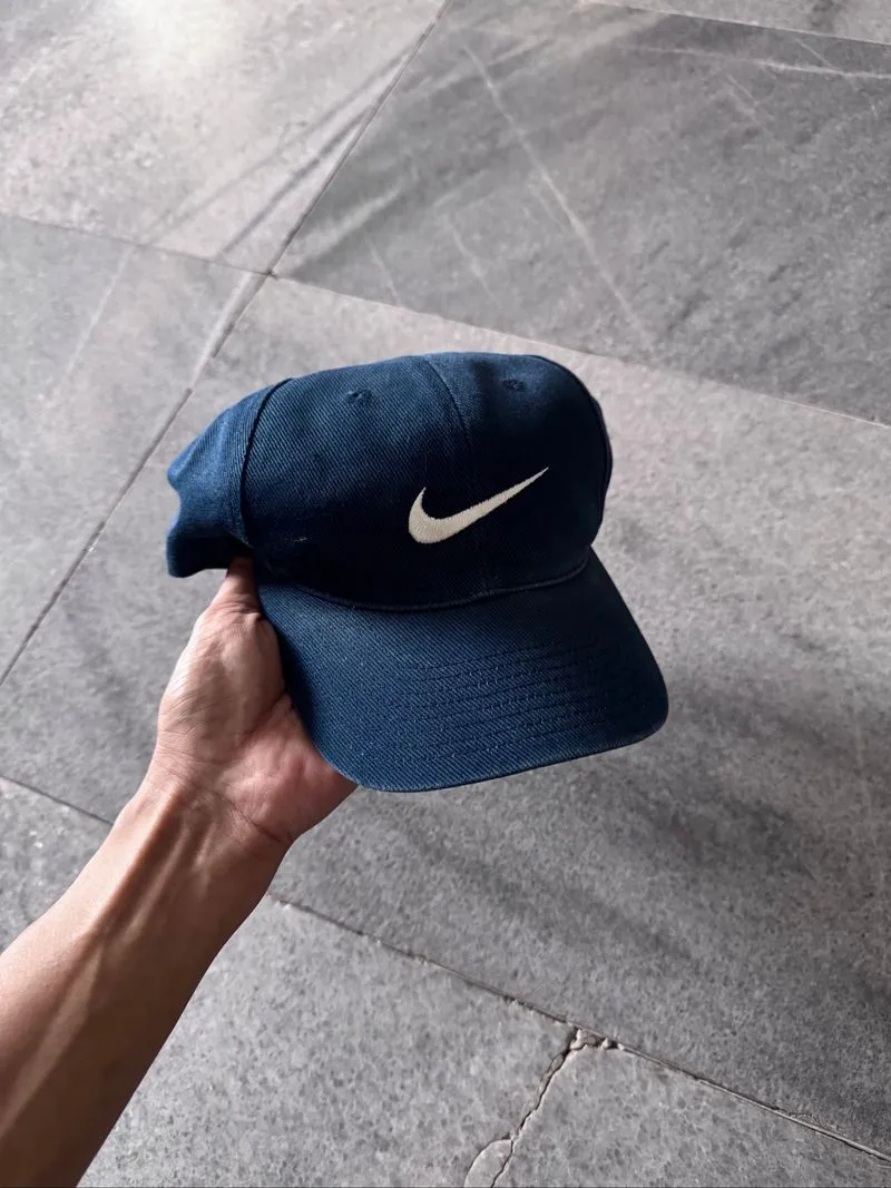 Topi cap Nike Logo swoosh vintage 90s navy original second photo 1