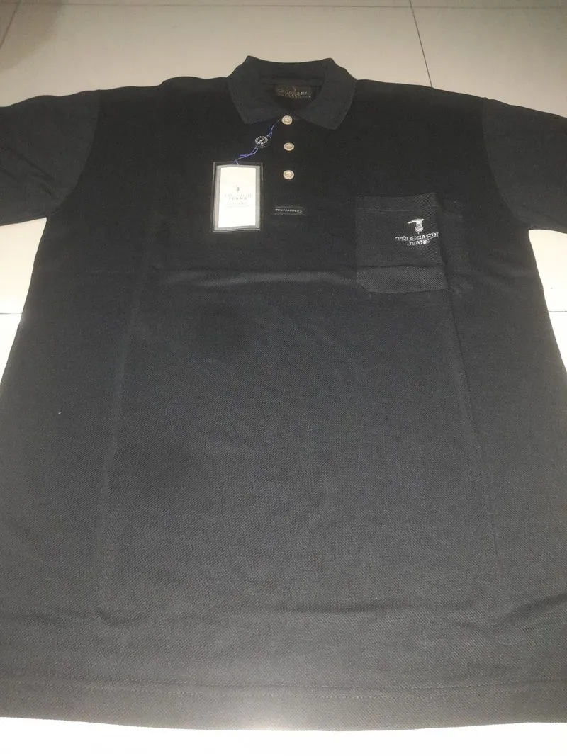 T shirt trussardi ukuran L  photo 1