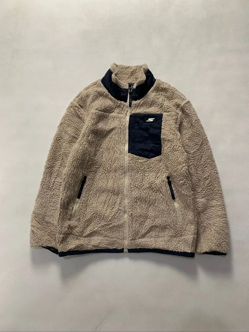 Skechers Sherpa Jacket   Size Medium Panjang 70cm Lebar 55cm photo 1