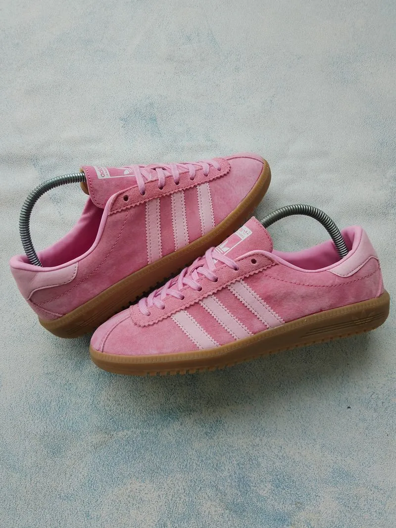Adidas Casual Sneakers Wanita pink photo 1