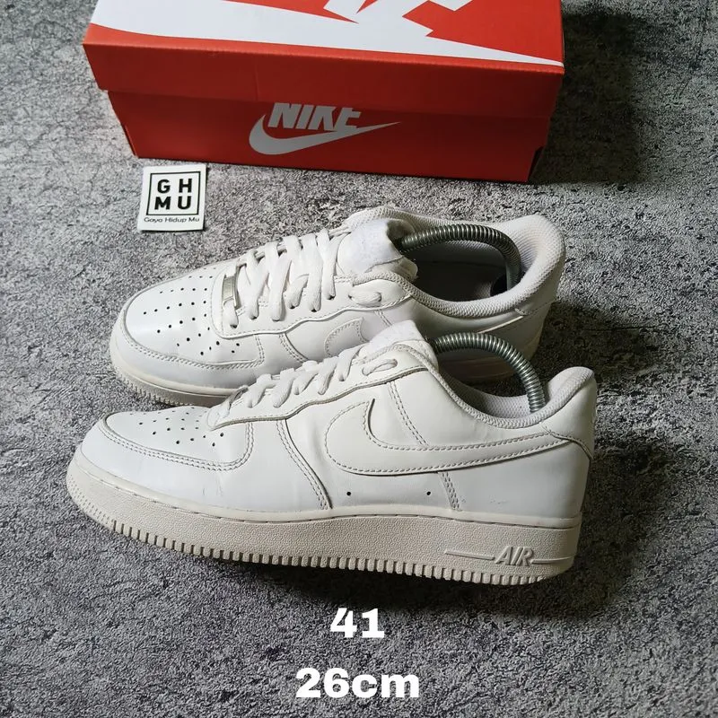 Nike Casual Sneakers Pria white photo 1