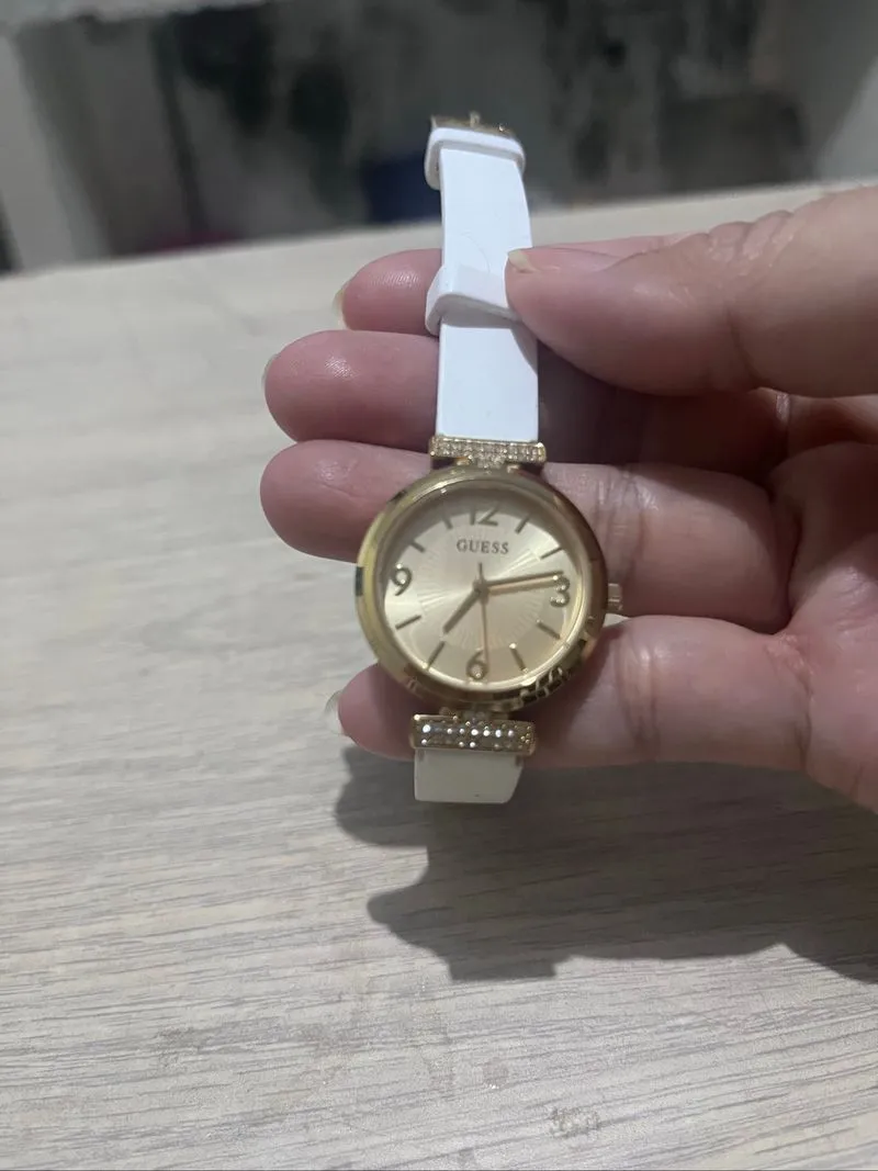 jam tangan Guess wanita  photo 1