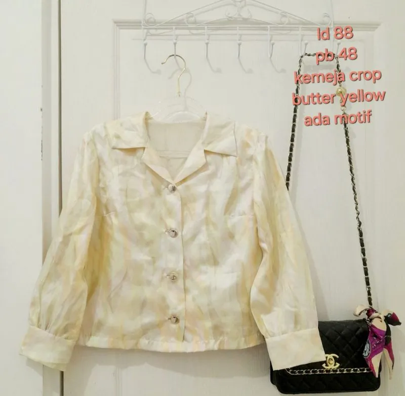 Crop top kemeja butter yellow photo 1