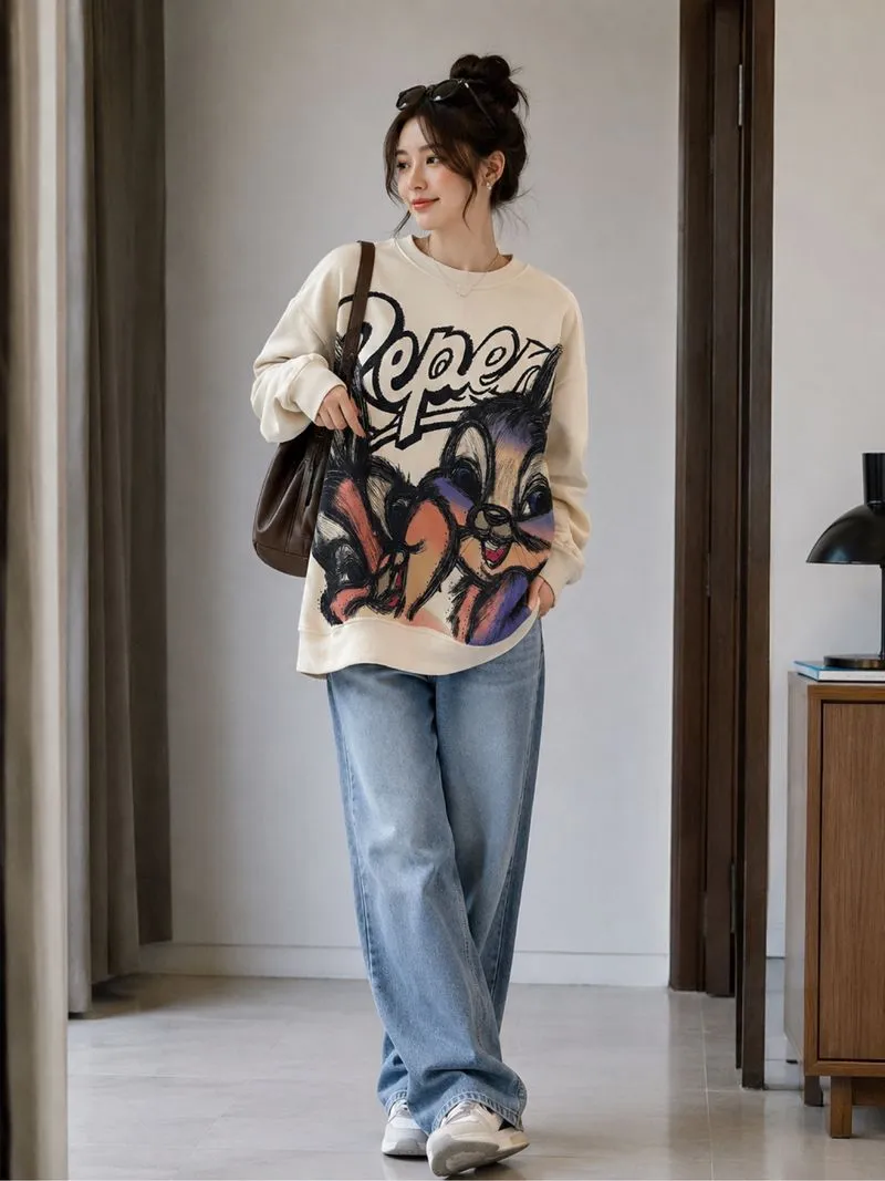 Sweater Crewneck karakter photo 1