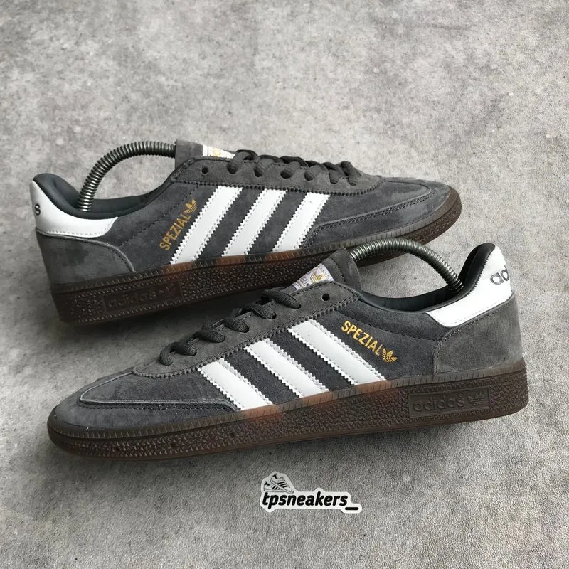 Adidas Casual Sneakers Pria white gray photo 1