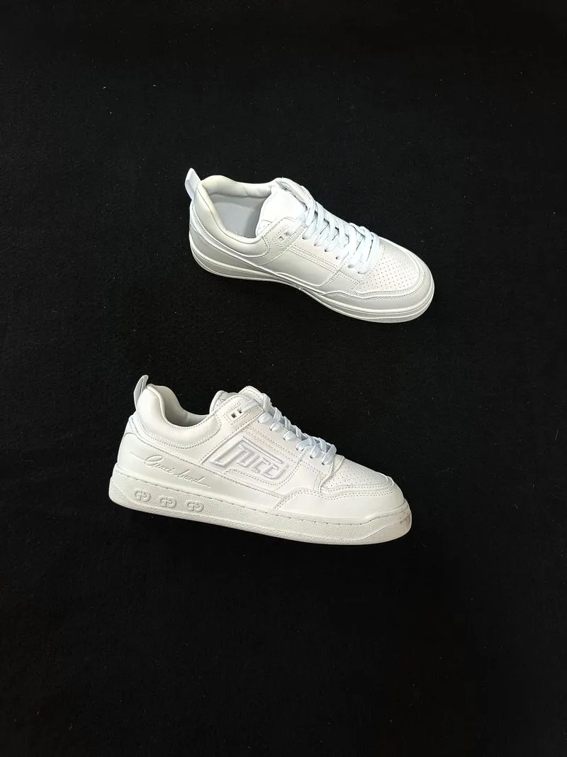 Gucci Shoes photo 1