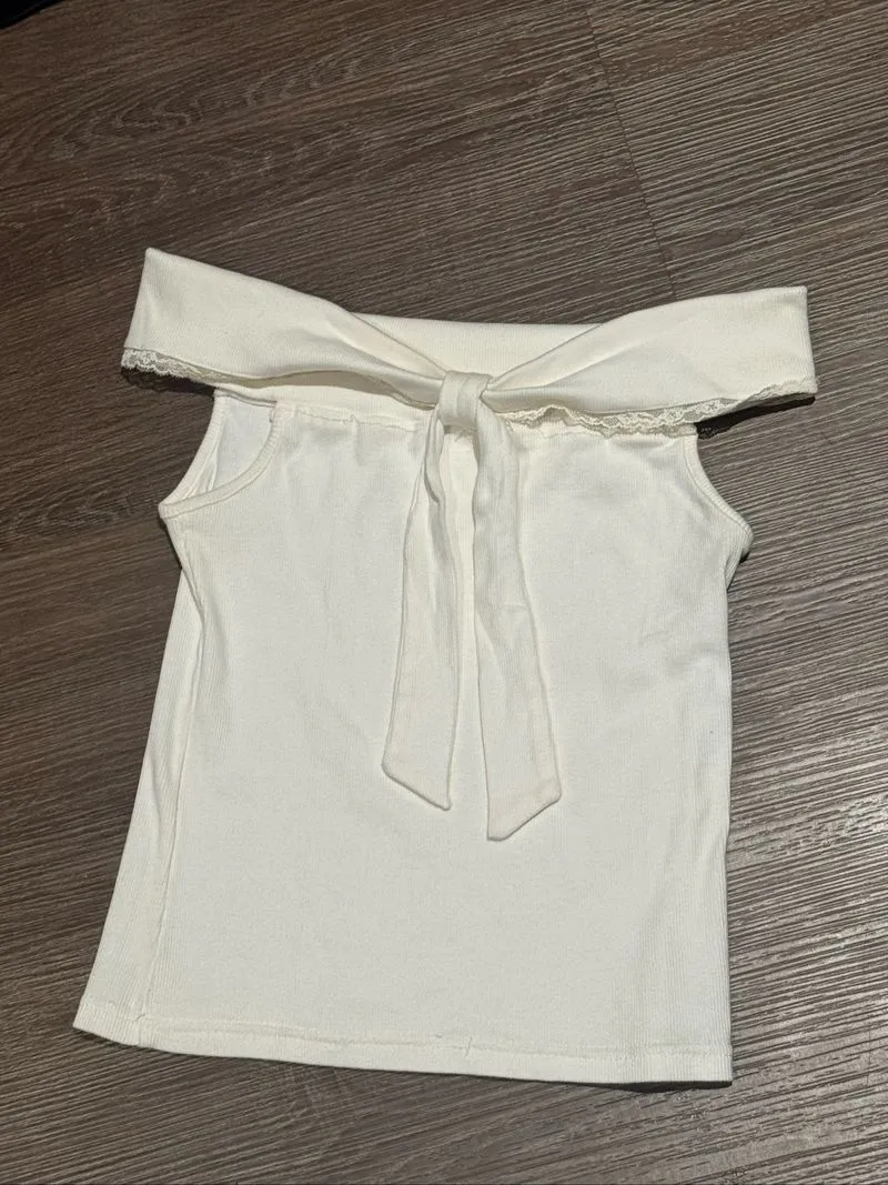 ribbon top  photo 1