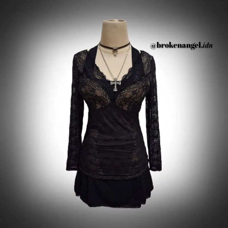 HIMICO SANSEI LACE TOP photo 1