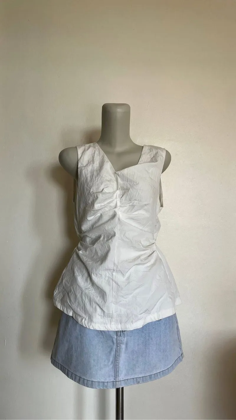 TOP BACk photo 1