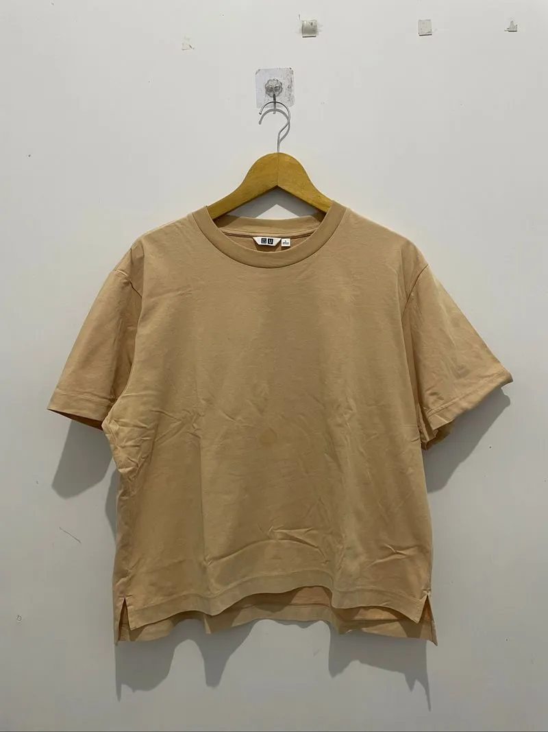 UNIQLO AIRism Boxy Tee photo 1
