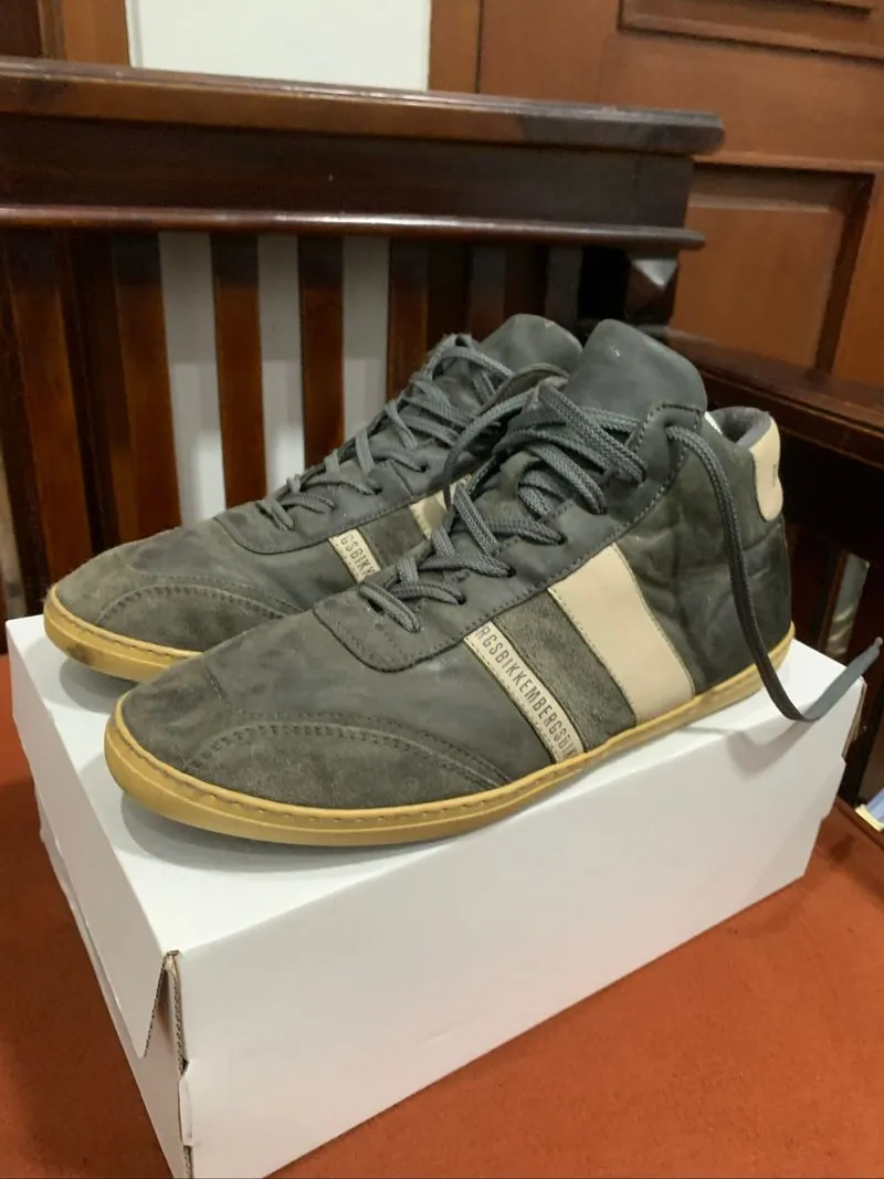 SEPATU CASUAL photo 1