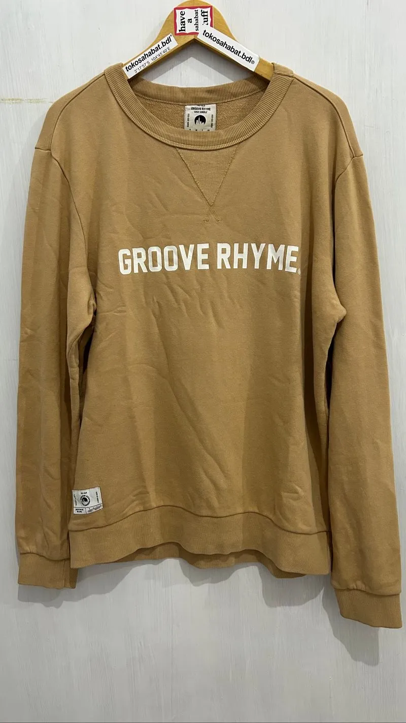 Grooverhyme Crewneck photo 1