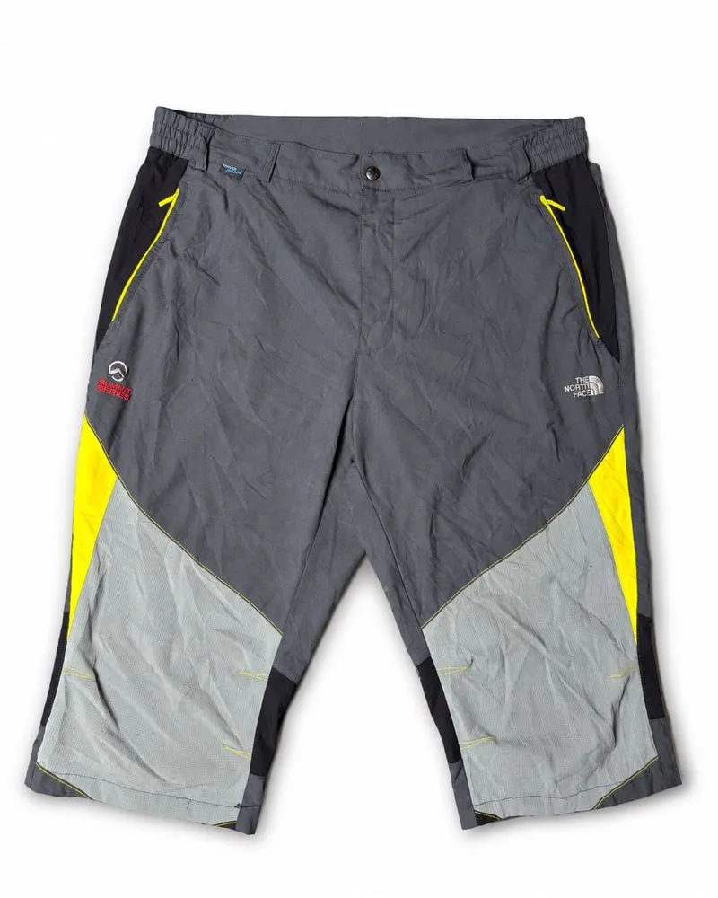 CELANA THE NORTH FACE SUMMIT SERIES photo 1