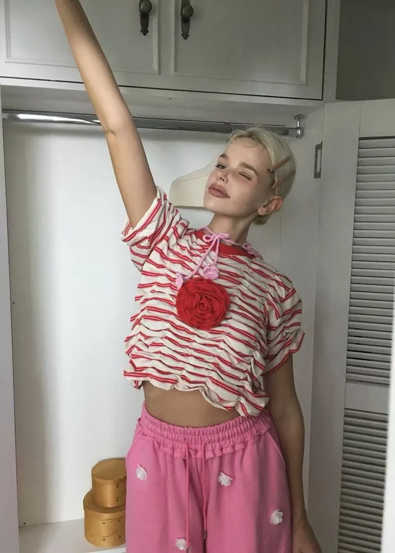 Crop top rose photo 1