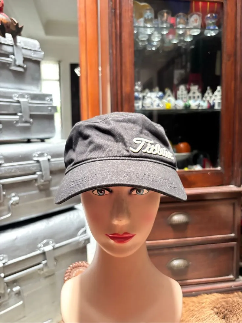 Golf hat photo 1