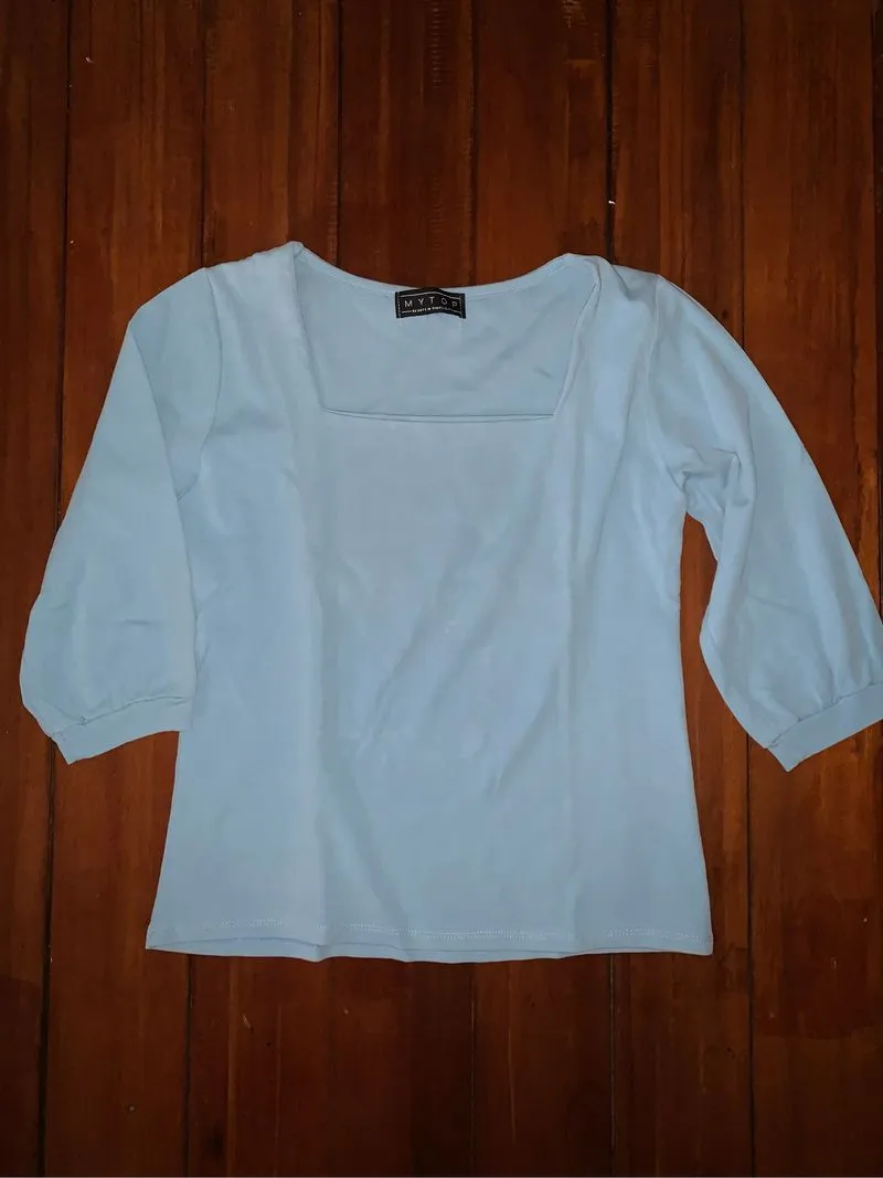 blouse square neck photo 1