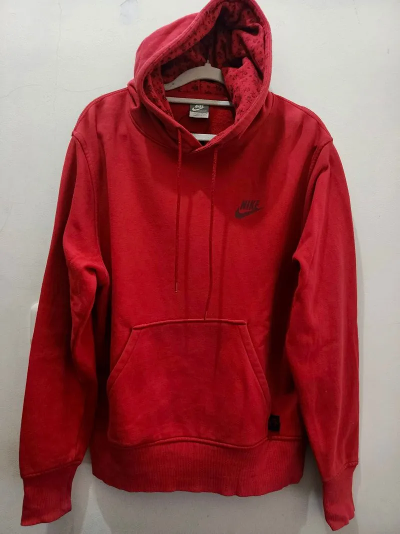 HOODIE NIKE X VANDALS SKULL
‎MERAH - LIMITED EDITION photo 1