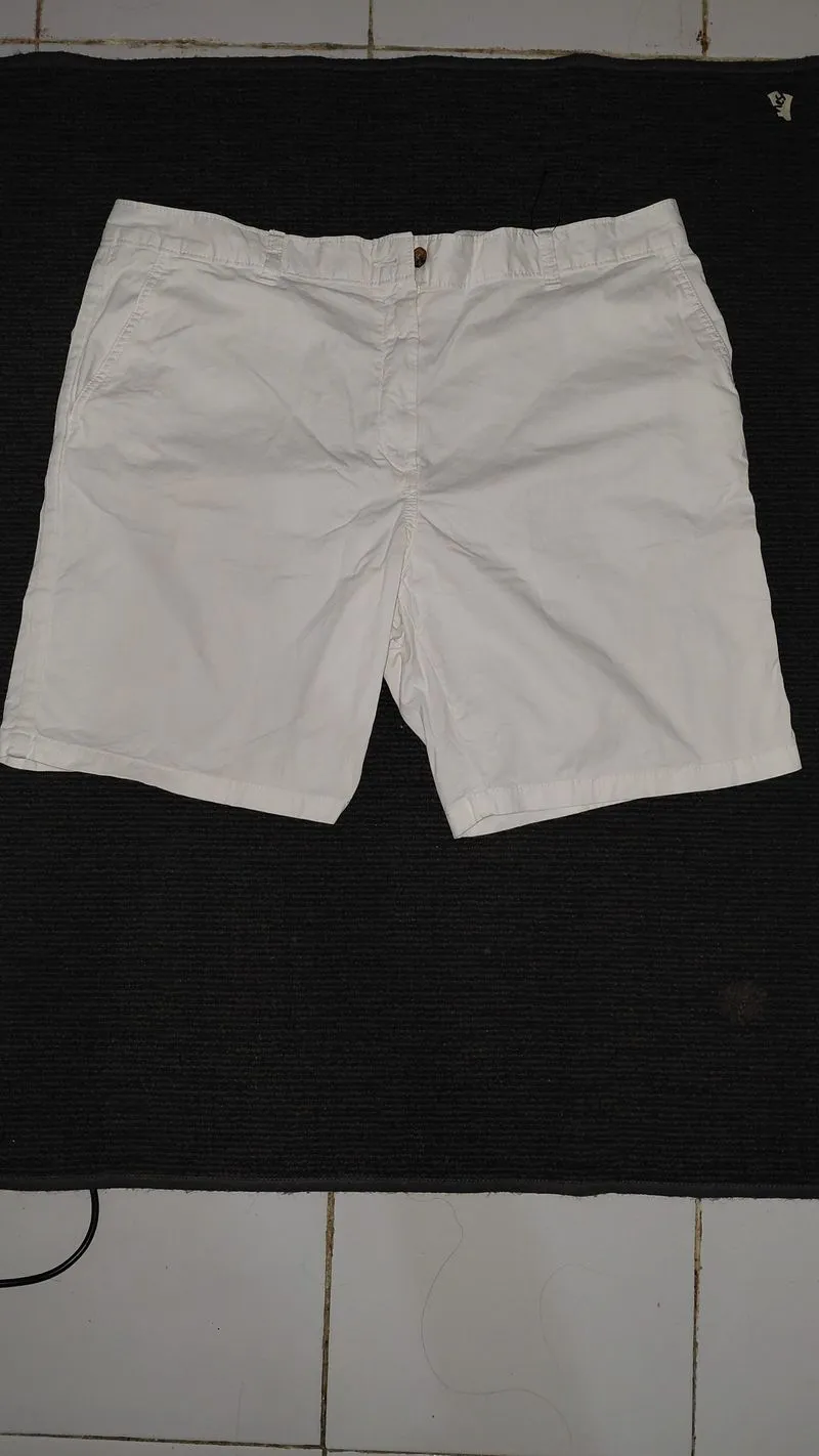 Celana pendek chino / casual shorts. photo 1