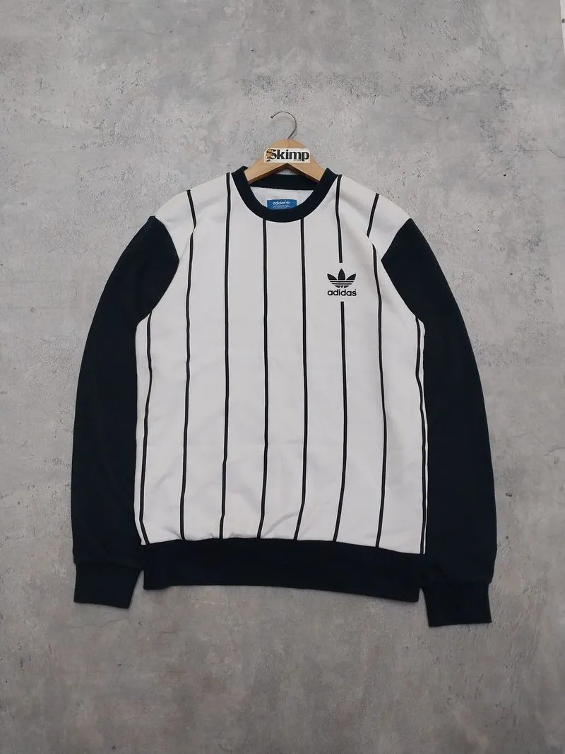 Crewneck Adidas Trifoil FB Quote Crew
Strip photo 1